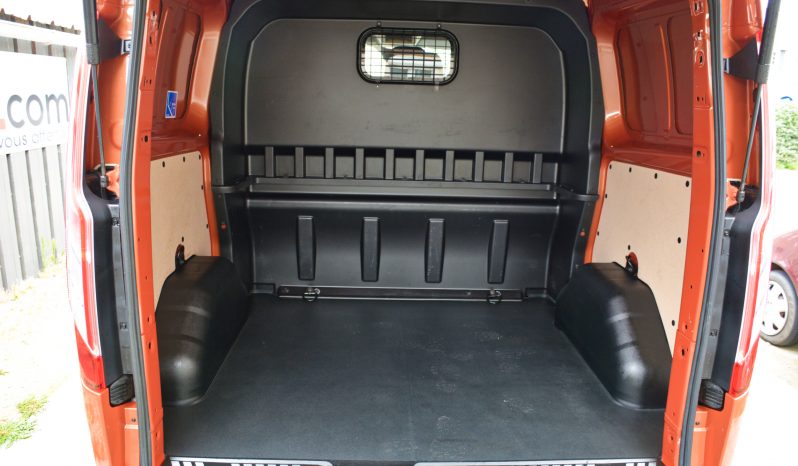 FORD Transit Custom Cabine Approfondie 6 places 2.0 D 130cv complet