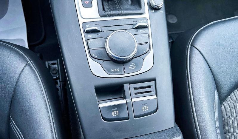 AUDI A3 SportBack Ambiente 1.6 TDI 110cv DSG 7 2015 Noire complet