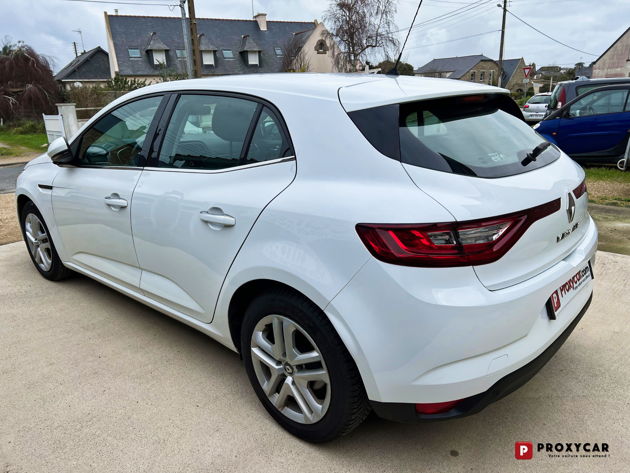 RENAULT Megane IV Société Business 2 places DCI 110cv Blanc 06/2017 